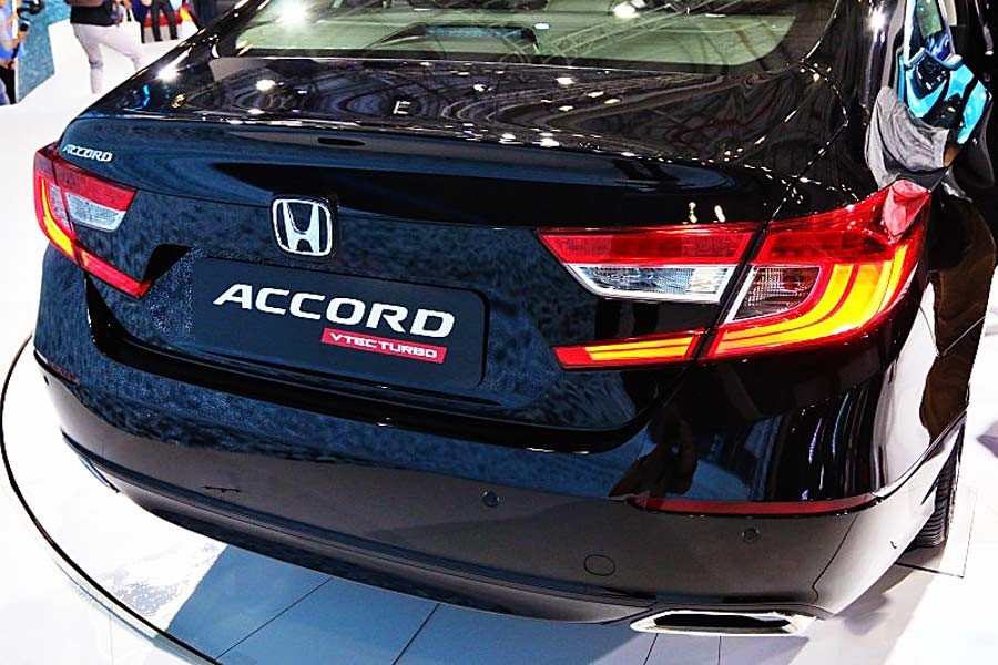 Honda Accord 2020: giảm giá sốc mùa dịch Covid-19 (12-2020)